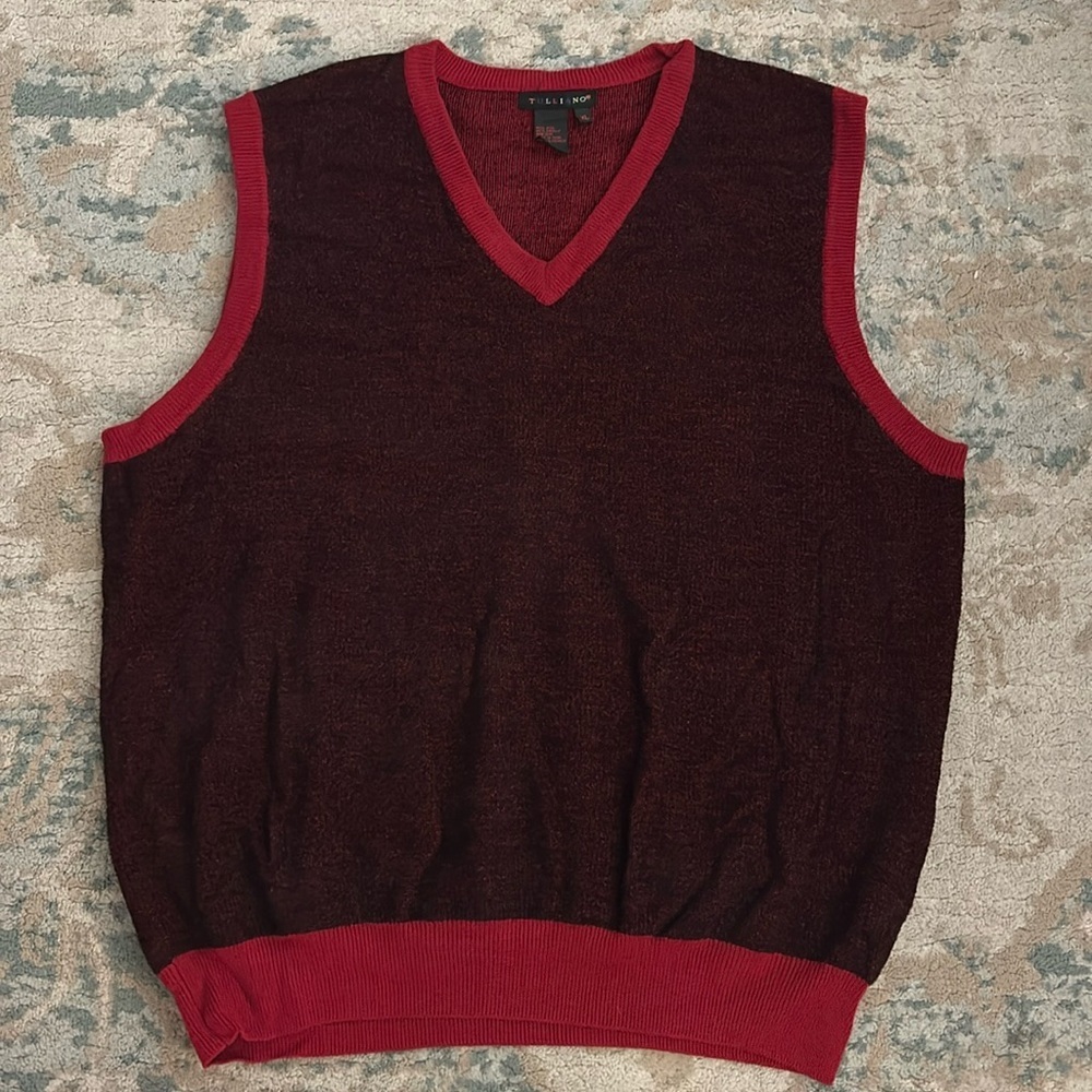 Tulliano Wool chenille Blend Sweater Vest Mens Size XL Pullover V-Neck red Black